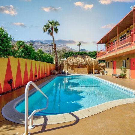 פאלם ספרינגס Tiki Hotel מראה חיצוני תמונה