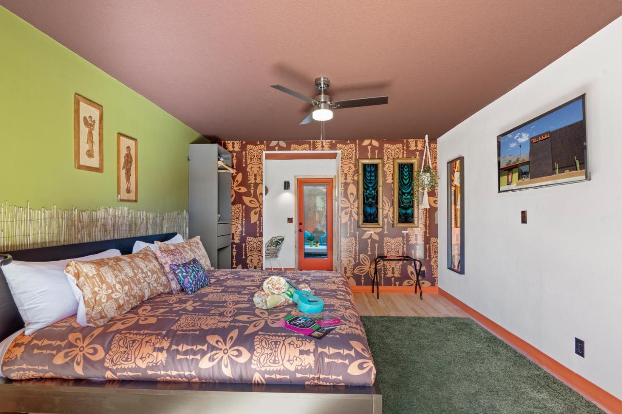 פאלם ספרינגס Tiki Hotel מראה חיצוני תמונה